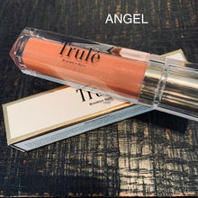 LIP GLOSS