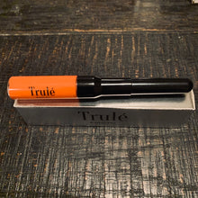 LIPSTICK LINER